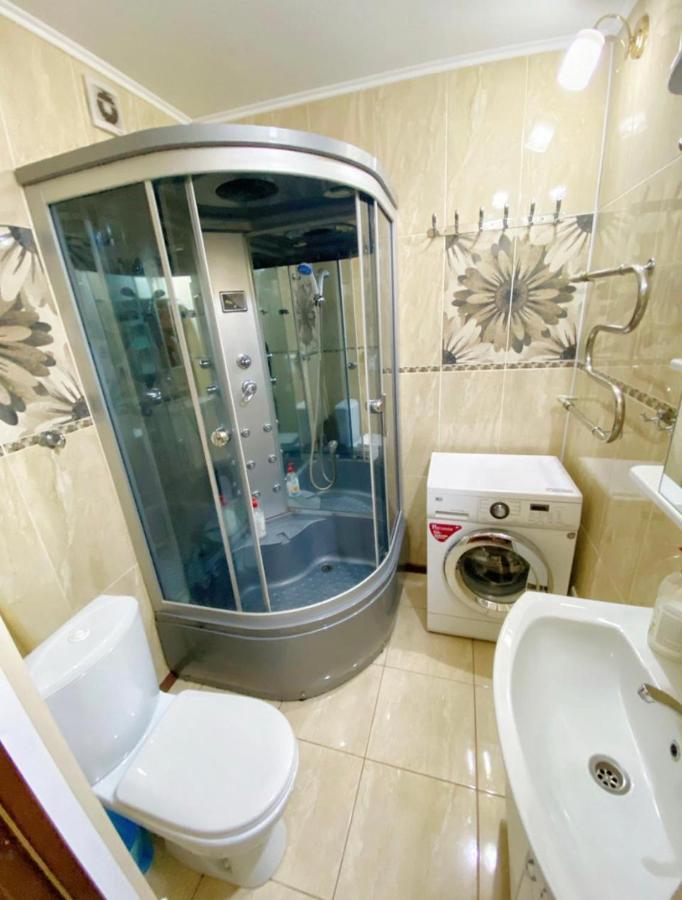 אלמטי Apartments Ahmetova 4 21 מראה חיצוני תמונה